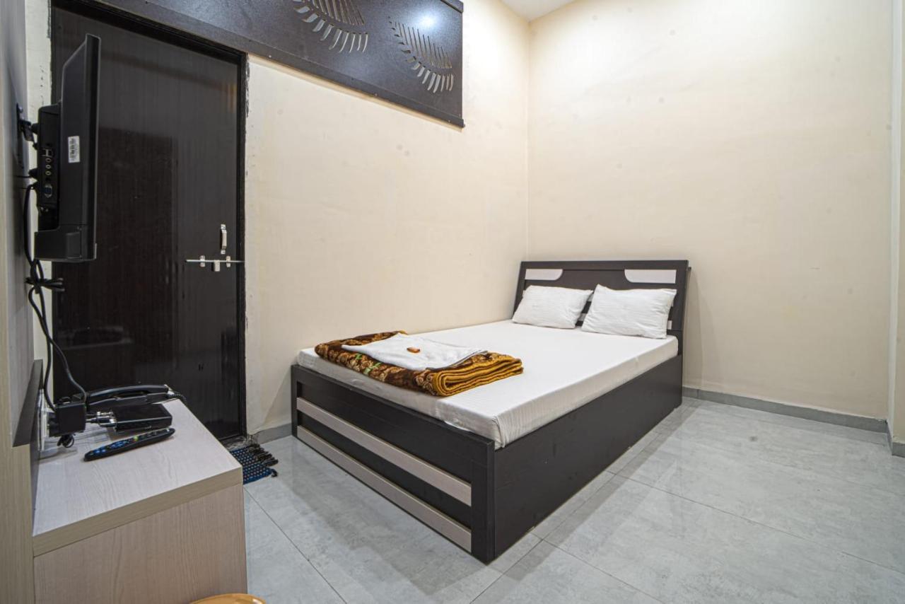 Hotel Saheb Kolhapur Exterior photo